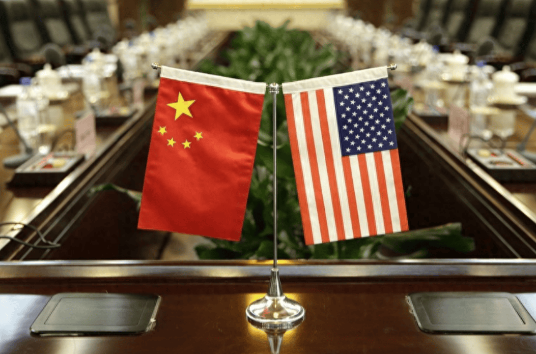 特朗普口风又变了，亲口表态计划对华降税，中方终于同意与美方接触！