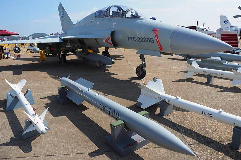 歼-35青春版?076专用舰载机?新机“超级小黄蜂”究竟是干嘛的?